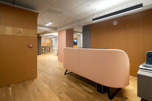 2-KORKOVÝ INTERIÉR ADVOKÁTOV (225 m²)-Žilina