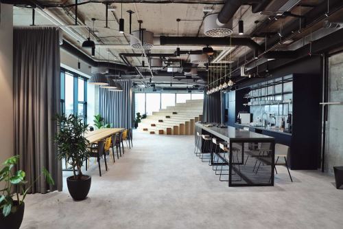 3-HUBHUB NIVY TOWER (3587 m²)-Bratislava