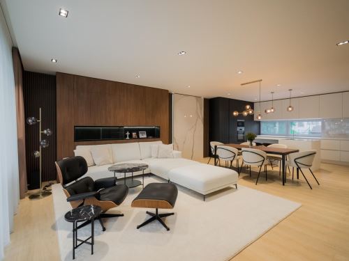4-INTERIÉR 3-PODLAŽNÉHO RD (133 m²)-Bratislava - Nové mesto