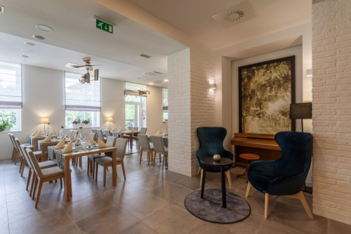 Hotel pod lipou