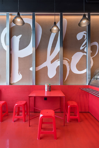 SUPERATELIER - dizajn reštaurácie PHO