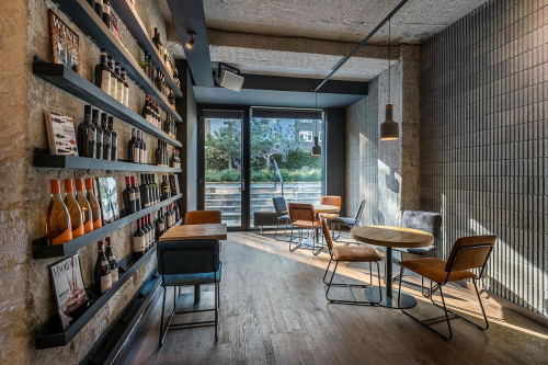 Compass ateliér - dizajn reštaurácie Vino bar